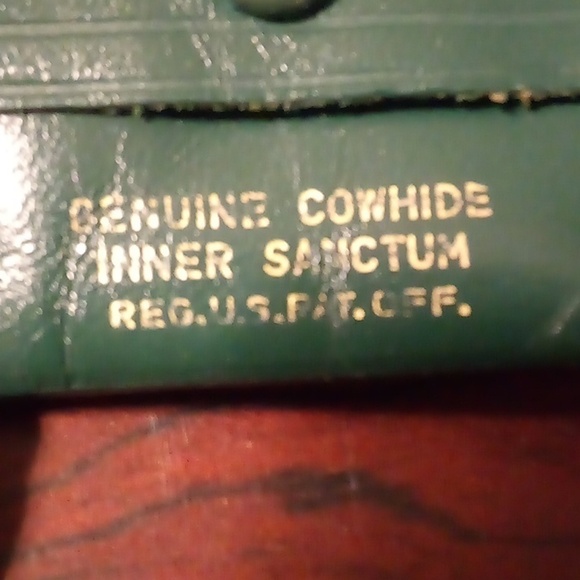 Green Genuine Cowhide Wallet - Picture 8 of 13